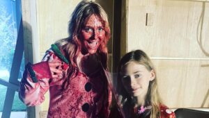 Carina Battrick Instagram - Hope your holiday is less dysfunctional than ours 😉 Lexy I still love ❤️ you but are you my real sister??? Only @realdonmancini has the answer 😎
.
.

.

.
#chucky #chuckydoll #carinabattrick #chuckytvseries #usanetwork #syfy  #wannaplay  #horror #classichorror #donmancini #iamchucky #childsplay #iliketobehugged #chuckyisreal #caroline #carolinechucky #carolinecross #caroline #mybestfriend #friend #iwantchucky #chuckyseason2 #wannapray #christmas #chuckychristmas #tiffanyvalentine