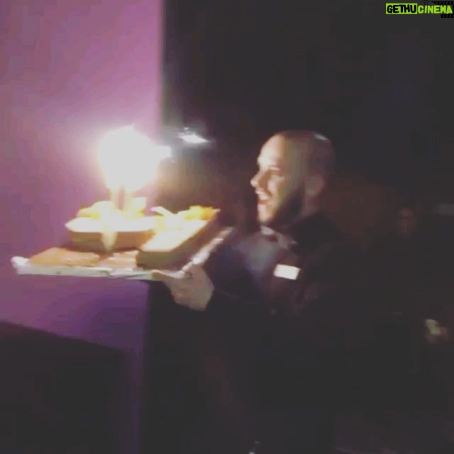 Carine Haddadou - 201 Likes - Merciii à tous mes collègues pour m avoir fêté mon anniversaire, super soirée ! 🥳🤗