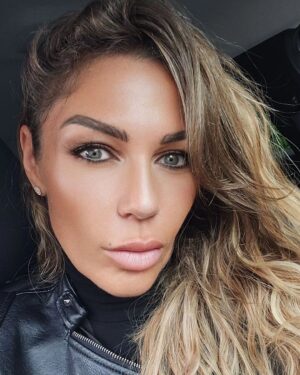Carine Haddadou Instagram - Work hard 💪