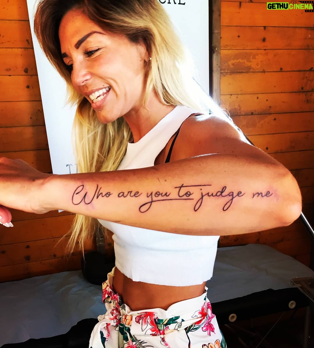 Carine Haddadou - 151 Likes - Tatouage par Fanfan LT " Sceau d' Encre" pour une association d enfants handicapés