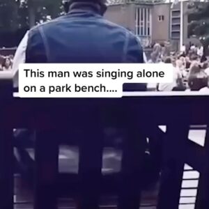 Carl Lentz Instagram - HAPPY 4th of JULY!!!!! this video made me smile and represents why I will always have hope for the USA.. there is more that connects us than disconnects us. There are more kind people than mean people. And there are more people that will join in on a Bon Jovi anthem than you think! Praying for peace in this country and that justice for ALL will come quickly.. I’m grateful for the legacy of brave women and men who paid such a high price for our freedom. The best days of our country are ahead us! #occupyallstreets #breonnataylor #philandocastile #ericgarner #mikebrown #tamirrice #sandrabland #freddiegray #atatianajefferson #anthonyashford #bettiejones #janetwilson #tanishaanderson
