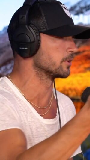 Carl Lentz Instagram - You can check out this whole convo on @impaulsiveshow w/ @loganpaul @heybigmike in my bio.. really appreciated the honesty, vulnerability and questions a lot of people won’t ask! Conversations are the conduit to clarity.. racism, “celebrity” church, weird religions, we talk about a lot on this!! Hope it’s a blessing... #occupyallstreets