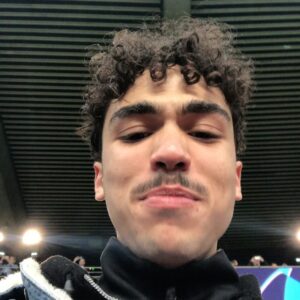 Carl Malapa Instagram - On peut pas faire plus fière ❤️💙