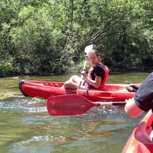 Carl Malapa Instagram - Petit avant goût, équipe de bras cassés qui font du kayak 😂 le reste est bientôt dispo sur @playzerfrance 🤍🔥