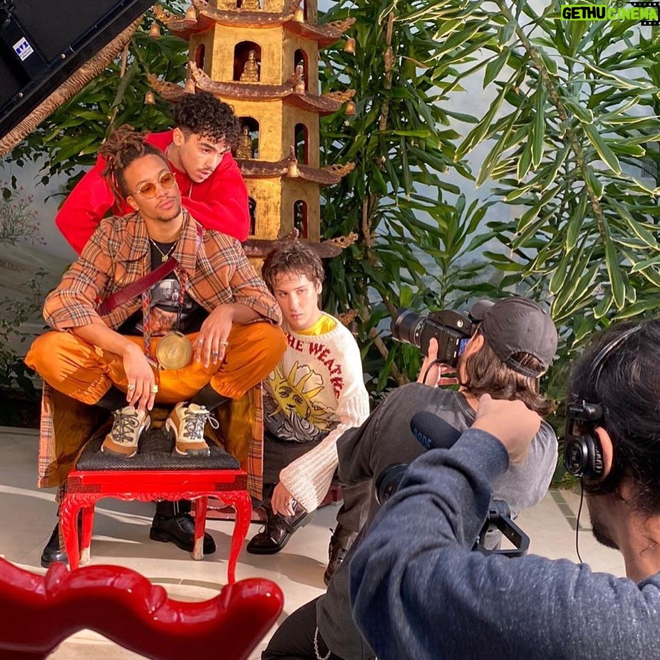 Carl Malapa - 88.4K Likes - Behind the scene : when it goes maaad ->