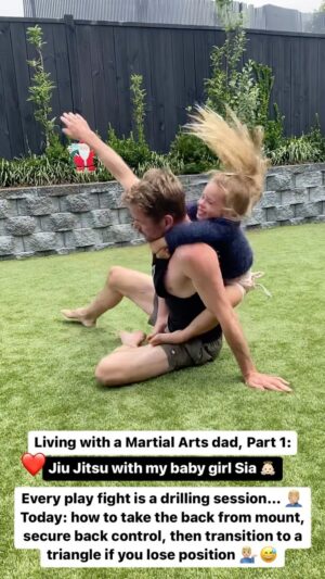 Carl Van Roon Instagram - Martial arts dad life 🤦🏼‍♂️ with my little Sia 👼🏻 @marni_crow ❤️😅 #vanroonmartialarts #babygirl #jiujitsu #daddydaughter #mma #nogi