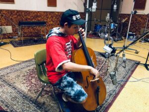 Carla Azar Instagram - making beats & playing with gabe noel 🔥