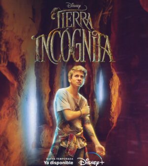 Carla Pandolfi Instagram - TIERRA INCÓGNITA 2da Temporada en @disneyplusla 
-
Seguimos “Espantándonos” un poquito más… feliz de contarles que ya están disponibles todos los capítulos de esta fábula llena de misterio, suspenso, terror y magia que nos tiene a todos cautivados!!!
-
Carmen Lumens, la Tía Carmen un personaje desafiante y valiente que junto a la familia de @disneyplusla y de la mano del mejor capitán que podíamos tener @sebastian.pivotto y su tremendo equipo @papaggio74 @hugofabianforte atentos a todo,  le dimos batalla a esta historia también llena de aventuras. 
Con guiones excelentes y adictivos de @dr.guion @guillebarrantes1 @javierrozen Una producción impresionante de la mano de @cecimendoncaok @holaflorvisconti @guilhelessa @hugrisso @matiaspasculuis @flor.moss con un tremendo equipo de make up, peinado y caracterización comandado por @rothomas2 @elianatrigueros @rouchs_ @vero.uru @stellkrasevac el vestuario a cargo de la genia @lapolacanieniewska @rominamarulla @victoriarwallace 
Junto a todo el increíble equipo de arte @lizagieco @milhousequierealisa que armaron todos esos escenarios espectacular que ven en la serie. Fotografía de la maga de la luz @victoriapanero Gracias @lanati_h por tu generosidad y malabares 
Gracias @manacorrea @correa_casting @correasoledad por pensarme siempre y acércame a éste personaje hermoso.
A la gran @veropelaccini por tirarnos siempre la posta y a todxs lxs compa de elenco que lo dieron todoooooo
@pepo_maurizi @thomylep @morafisz @azu.zhou @ezequielagustinrodriguez @verointile @lautarodelgadotymruk @osmar_nunez_ @silviakutika @tomaskirzner @morarecalde @_alegold @lulupuchula @aldanalo @mariaeugeniabraghini @anitacascabelo @natxuferre 
-
-
 Gracias @tpagencia @tpashkus @soyramirohernandez por acompañarme siempre ❤️
-
Gracias a la familia que acompaña y banca en todas… como en el video final … ya convertidos en Fans de TIERRA INCÓGNITA…. No esperaba menos!!!! 
-
-
Que la disfruten!!! 🎬🤟🏻❤️❤️
-
-
Dejen en comentarios sus momentos favoritos! 
-
Besossss

Fotos de @agussballes 

-
-
#disneyplus #tierraincógnita #terror #suspenso #ficcion #series #estrenomundial #seriejuevenil
