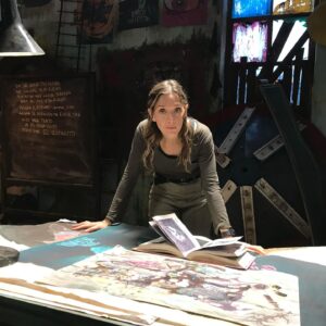 Carla Pandolfi Instagram - 🌎La segunda temporada de #TierraIncógnita llega el 
13 de diciembre a @DisneyPlusLA.
-
-
El Espanto viene por todos💀
Prepárate para terminar el año un poquito más ESPANTADO…..🧟‍♂️🧌👻👻👻
-
-
Carrete popurrí con fotos de rodaje, back y la última cuidado  qué hay mucha suelta últimamente 🙄👻
-
-
-
-
-
#disneyplus #seriejuvenil #emmy #terror #serieterror #serieacción #kidsliveaction #actress #actrizargentina🇦🇷 #carlapandolfi #tierraincógnita #13dediciembre #seriesdisneyplus #estrenomundial