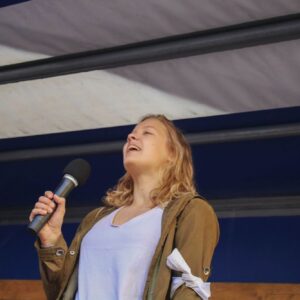 Carla Reemtsma Instagram - We are rising – thousands of young people all over the world, who’ll not longer let fossil fuel loving politicians destroy our planet and our future ✊ and dear adults: please come and join. The crisis we’re in affects each and every one of us and 21  weeks of strikes have made clear that we need every voice in this fight 💥
.
#fridaysforfuture #climatestrike #youthstrike4climate #schoolstrike4climate