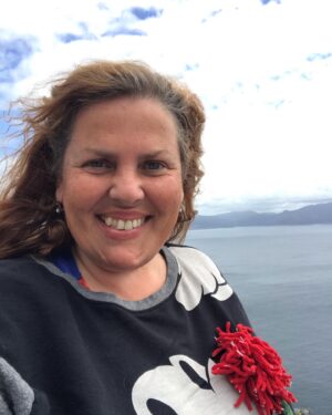 Carla Vasconcelos Instagram - Dizem que é o fim da terra, mas nós sabemos que é no Cabo da Roca! 

#itsallaboutlove #finistere #caminodesantiago