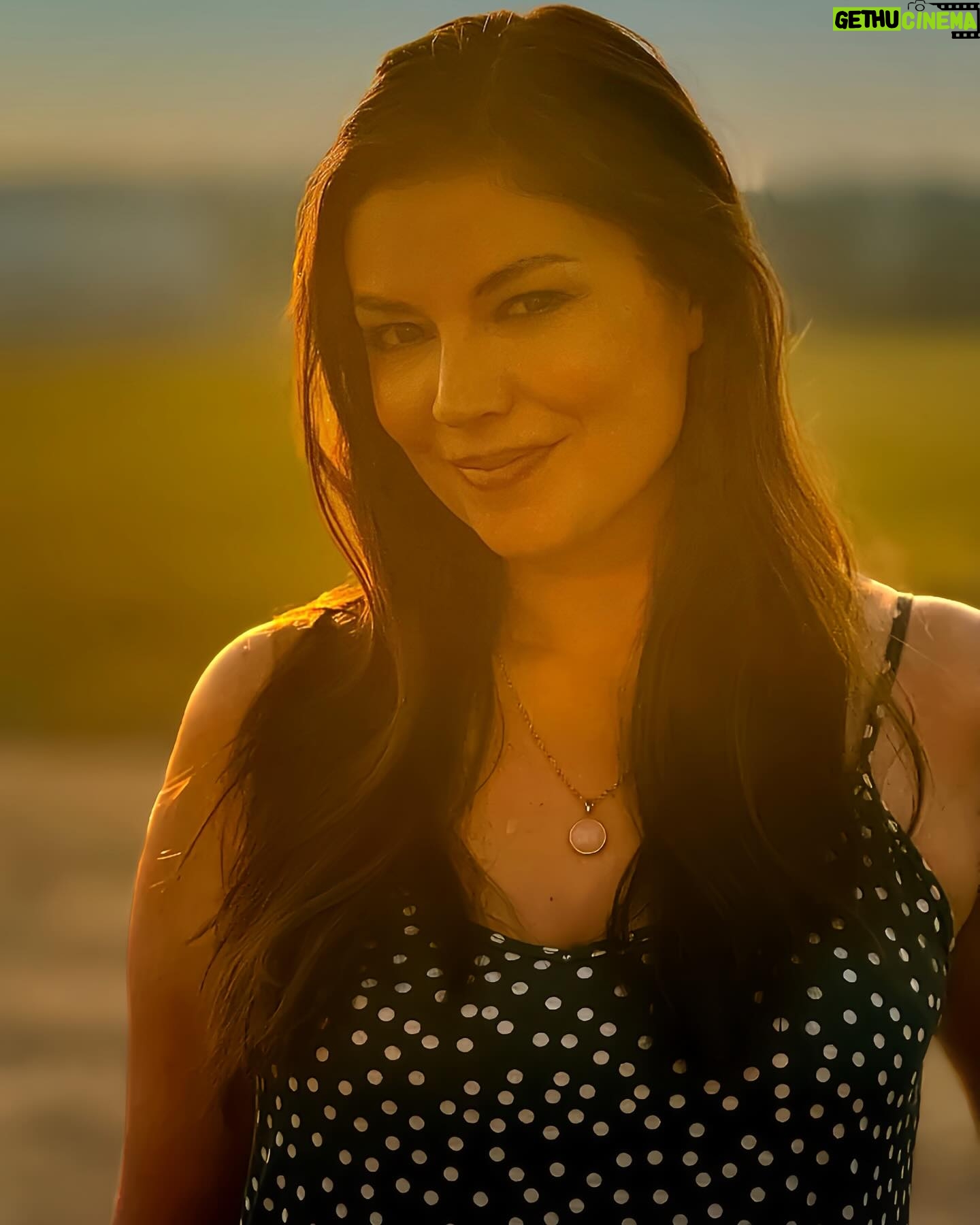 Carlee Baker - 94 Likes - Golden hour. 📷❤️@lauzirika