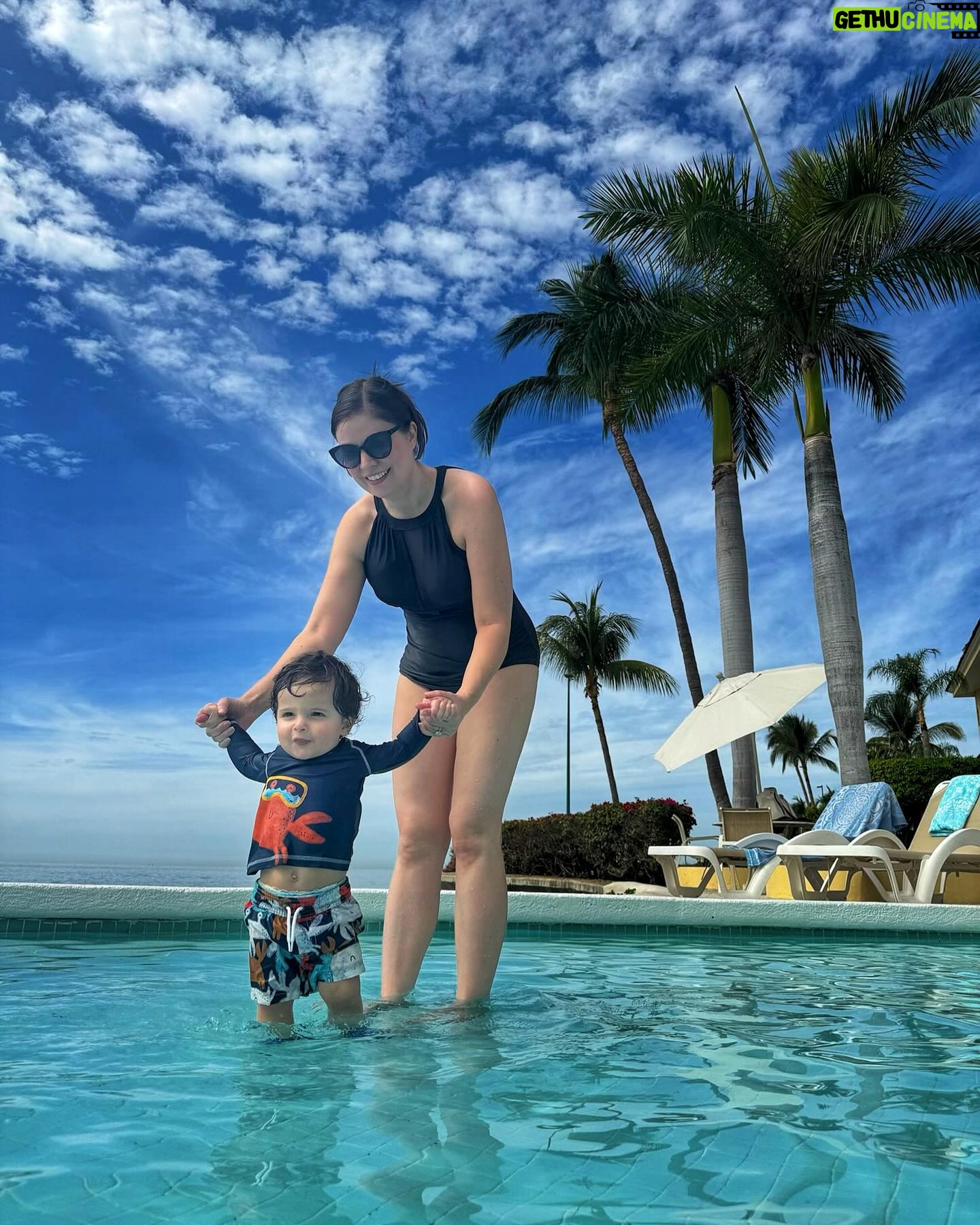 Carlee Baker - 102 Likes - Water baby 💦💙💦