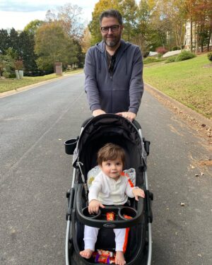 Carlee Baker Instagram - This Halloween I went as the love of Beckett’s life - @msrachelforlittles 💙 and he went as a DIY Cassian Andor on Narkina 5 — you know, every baby’s dream costume 😂 #andor #cassianandor #msrachel