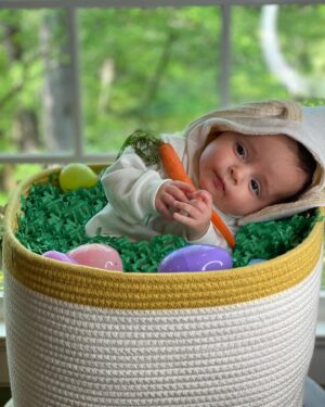 Carlee Baker Instagram - Happy Easter, friends!! Today we learned that Anne Geddes, we are not 😂 but hey, it’s the thought that counts! 

#beckettjones #littlelauzirika #annegeddes #happyeaster #hoppyeaster