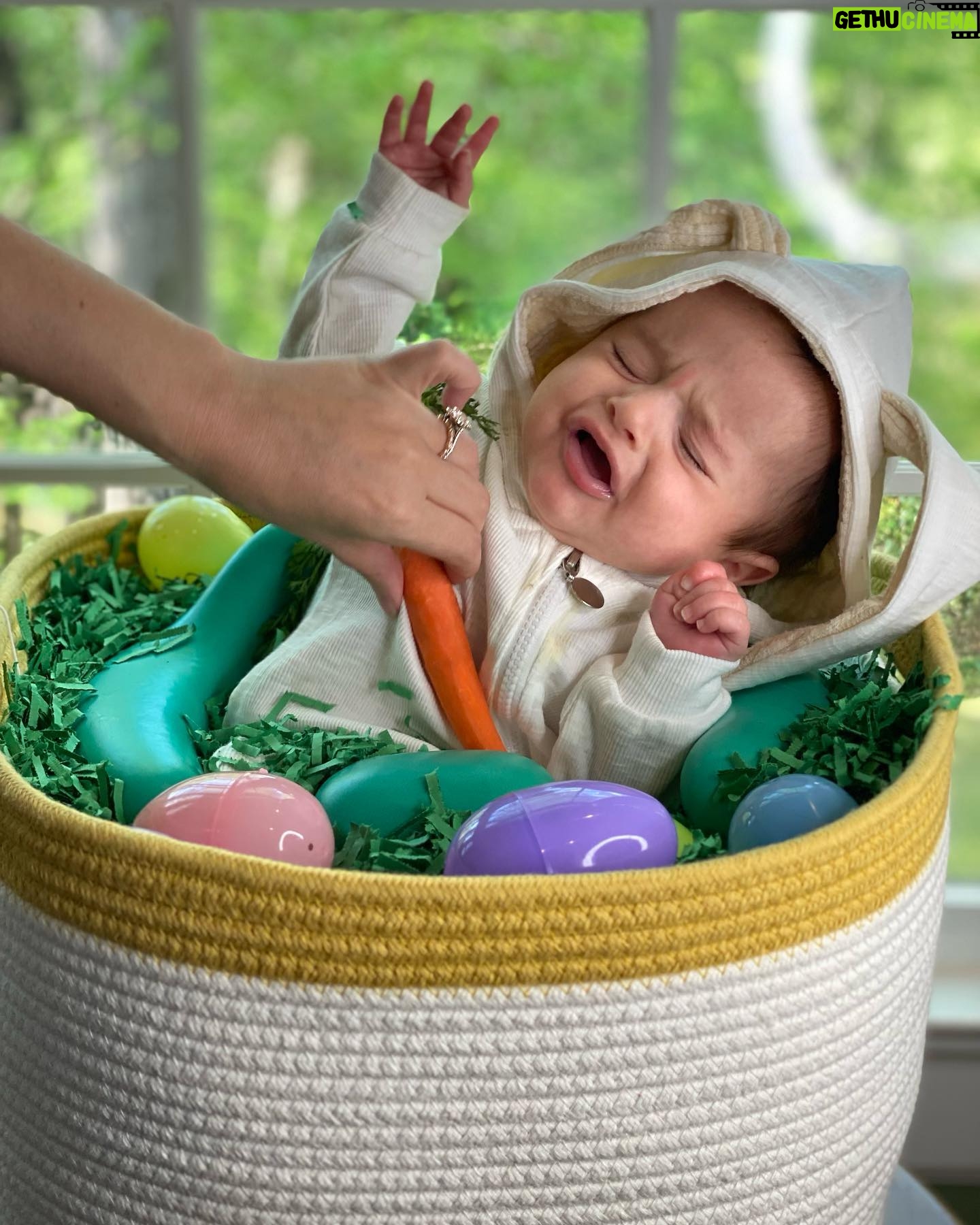 Carlee Baker - 93 Likes - Happy Easter, friends!! Today we learned that Anne Geddes, we are not 😂 but hey, it’s the thought that counts!
#beckettjones #littlelauzirika #annegeddes #happyeaster #hoppyeaster