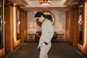 Carlo Aquino Instagram - Last batch 
#abscbnballisback 
#abscbnball2023 

📸 @deejrie 
Designer @paulolazaro.studio 
Styling @styledbyabbypaulino 
Grooming @hernansoriano_ 
Hair @robert_nocheseda