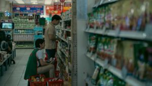 Carlo Aquino Instagram - Nakanood na po ba ang lahat?? 
📸 @joshenvahnlee 

#ThirdWorldRomance