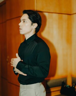 Carlo Aquino Instagram - #ABSCBNBallisBack
#ABSCBNBall2023

📸 @thecraveseries