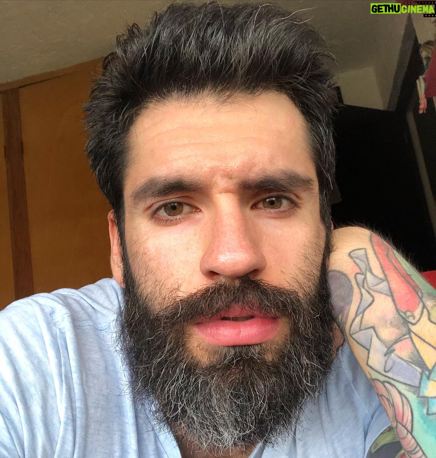 Carlo Villarreal - 10.4K Likes - 28 Días Después