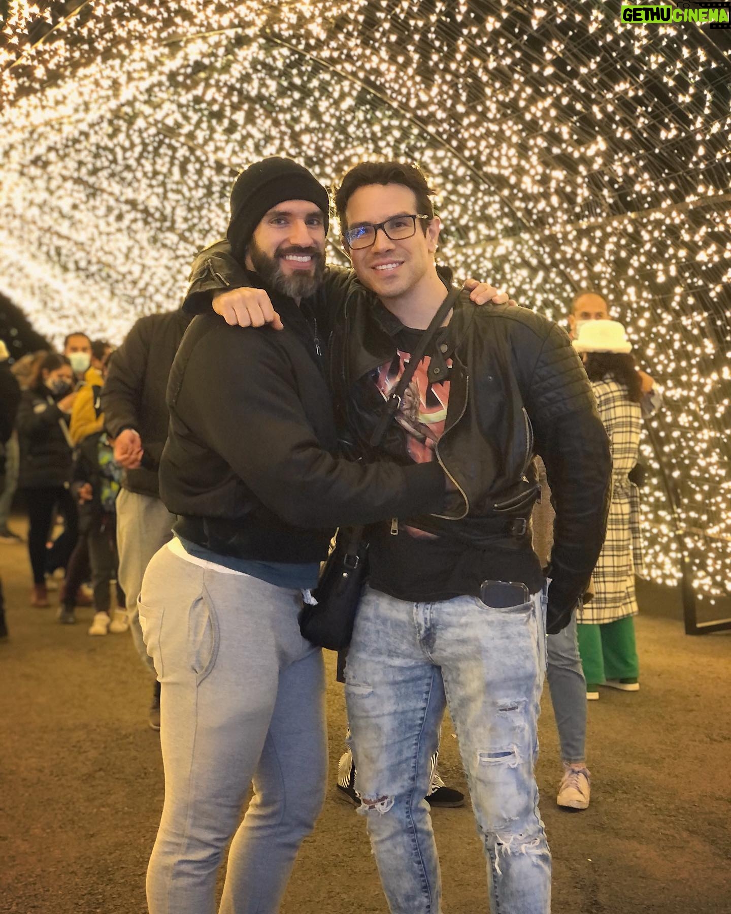 Carlo Villarreal - 24.7K Likes - Felices fiestas✨, desde mi corazón de grinch les deseo mucha paz en sus vidas✌️💖 En la buenas y en las malas, gracias a la vida por dejarme estar con el mejor compañero de viaje. Te amo mi Shu
@brunoolvez