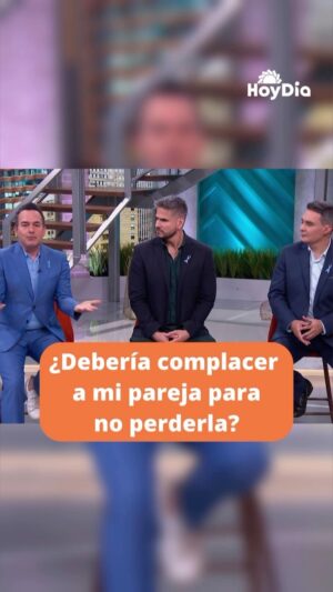 Carlos Calderon Instagram - 🤔❤️¿Qué tanto harías para no perder a tu pareja? Este fue el tema del debate #EntreNosotras que tuvimos en #HoyDía. ☀️

✨ Puedes ver el segmento completo en nuestra página telemundo.com/hoydia