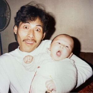 Carlos Chan Ka-Lok Instagram - 父親節快樂👨🏻👶🏻

#陳太話佢似brunomars😂😂
