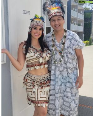 Carlos Solano Instagram - Con mi Zulimarcita antes de la danza ya vuelta.