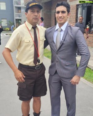 Carlos Solano Instagram - Aquí con el Jimmy bien relajados