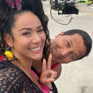 Carlos Solano Instagram - Feliz día del amor y la amistad.
