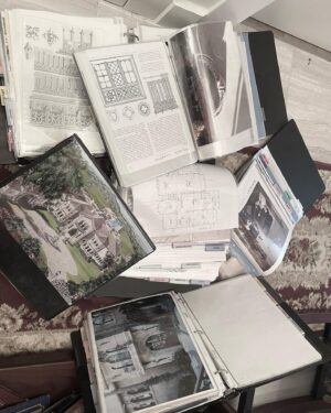 Carlton Elizabeth Instagram - Wow this bought back a flood of memories lol  https://youtu.be/i5FSOY03Dh8 My Tasteful Gothic home designed every inch of that Magickal house to my🩸in the foundation. This was my ultimate 3yr labor of Love n research.

Ur home is ur sanctuary and this particular one has a soul.

New creations on the horizon. One passion project in particular I’m going to manifest 🖤

10yrs creating designing, building magnificent 10,000 ft.² n up homes with Johnny n Mikey Thks for the memories the laughs n the education. #gothic