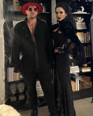 Carlton Elizabeth Instagram - Purfect ending to the beginning of a new year.. #blessed #samhain #halloween