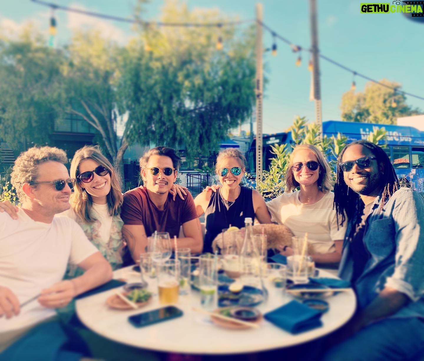 Carly Pope - 368 Likes - Big love for these mupps!
#sundayfunday #fortydeuce #turbovirgo