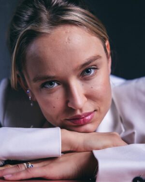 Caro Cult Instagram - Dear soul, I promise I‘ll stay real. 

Hab ein paar neue Bilder. Danke lieber Nils für dieses tolle Shooting!