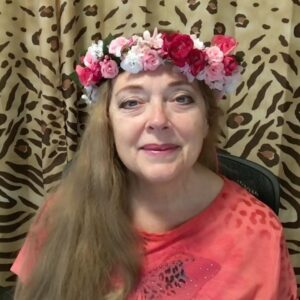 Carole Baskin Instagram - Who better to unbox some of our Cat themed jewellery than the Cat Queen carolebaskincat 🦁

Use code: Carole20 for 20% off our website.

TheOmorose.com.
.
.
.
#jewellery #jewelry #carolebaskin #tigerking #tigerkingnetflix #catqueen #catjewellery #onlineshopping #silver #lion #baskin #lionnecklace #lionearrings #omoroseboutique #fashion #giftideas #animaljewellery #silverjewelry #netflix #boutique #followforfollowback #tiger #catlovers #catrescue #bigcatsofinstagram #bigcatrescue #love #finejewellery