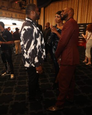 Caroline Chikezie Instagram - Chopping it up backstage 👑

#powerghost