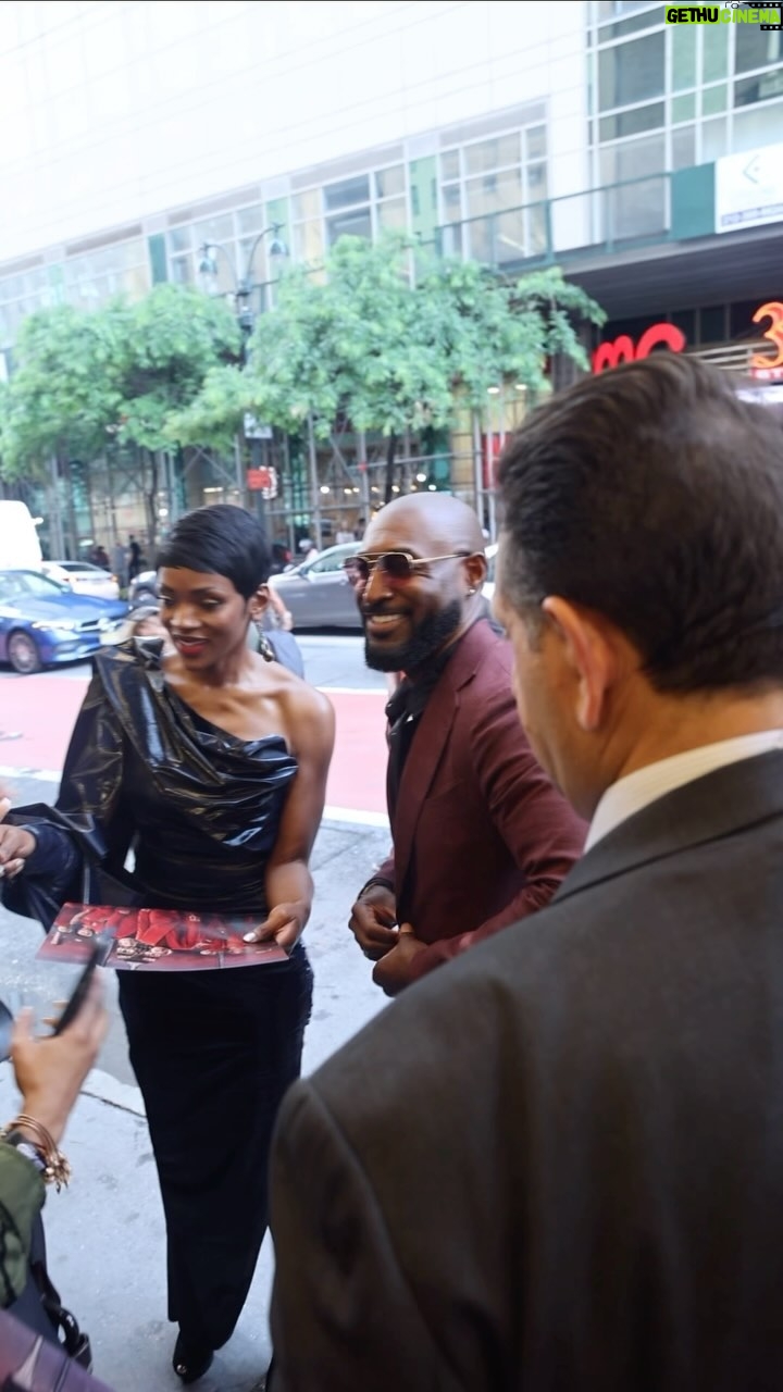 Caroline Chikezie - 10K Likes - Noma and Uncle Phil pulling up to the @ghoststarz premiere 🤣
Seriously though, a massive thank you to all the supporters. Whether in person or online, the love is felt and truly appreciated 🖤🖤🖤
#powerghost
@ghoststarz
@power_starz
📸 @freshmadeit