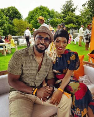 Caroline Chikezie Instagram - Did you know ‘Veuve’ should rhyme with ‘love’?
Had the best day ever at the @veuveclicquot polo classic with my faves @thealist.us We officially outside 🍾🥂
