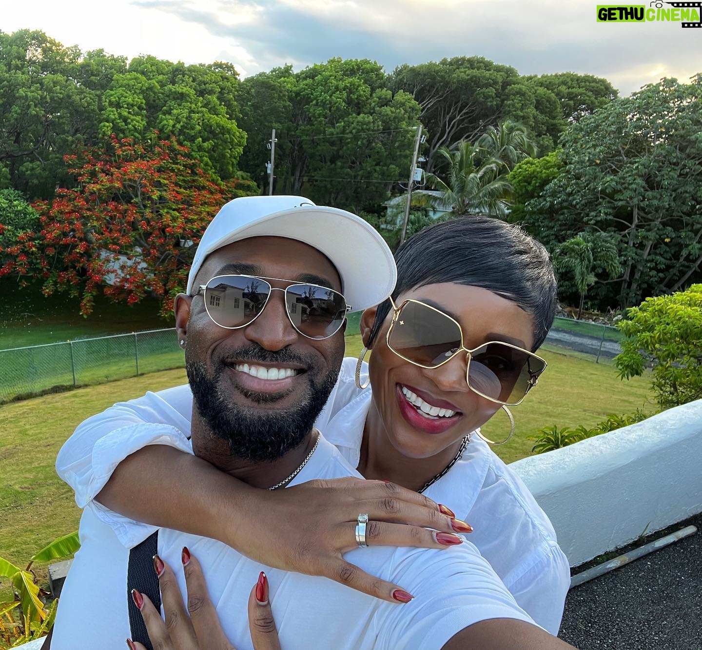 Caroline Chikezie - 8K Likes - My one and only. Happy Valentine’s Day
😍😍😍
