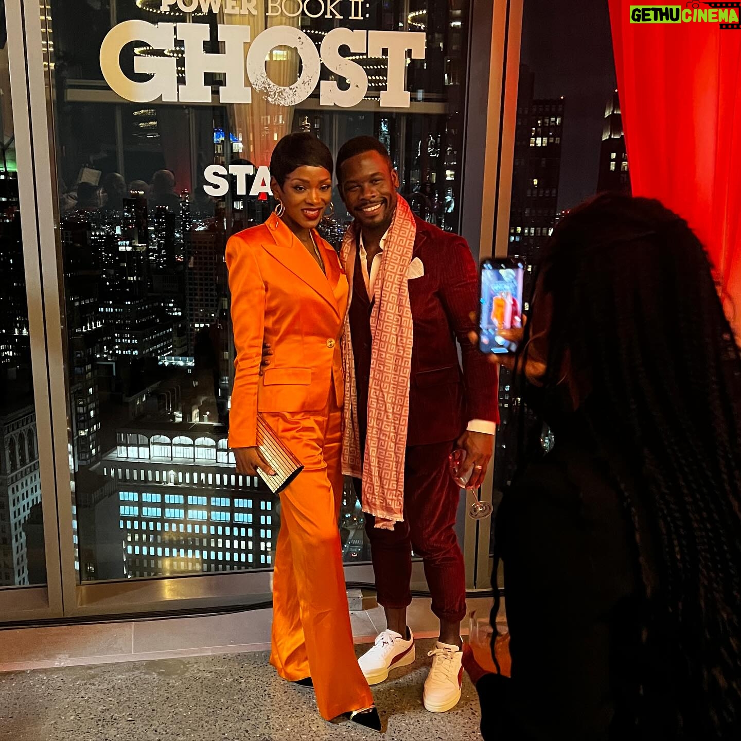 Caroline Chikezie - 35.9K Likes - Obi and Noma in real life
@ktshmoov 💐👑❤️
#powerghost