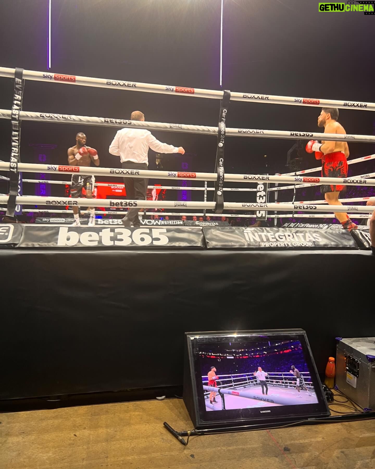 Caroline Dubois - 3 Likes - A great night of boxing! š
Wow the o2 showed up, so happy to be present and watch the fighters give it there all in the ring ššæ
@skysportsboxing
#boxinglife #vla #prettygang #femaleathlete