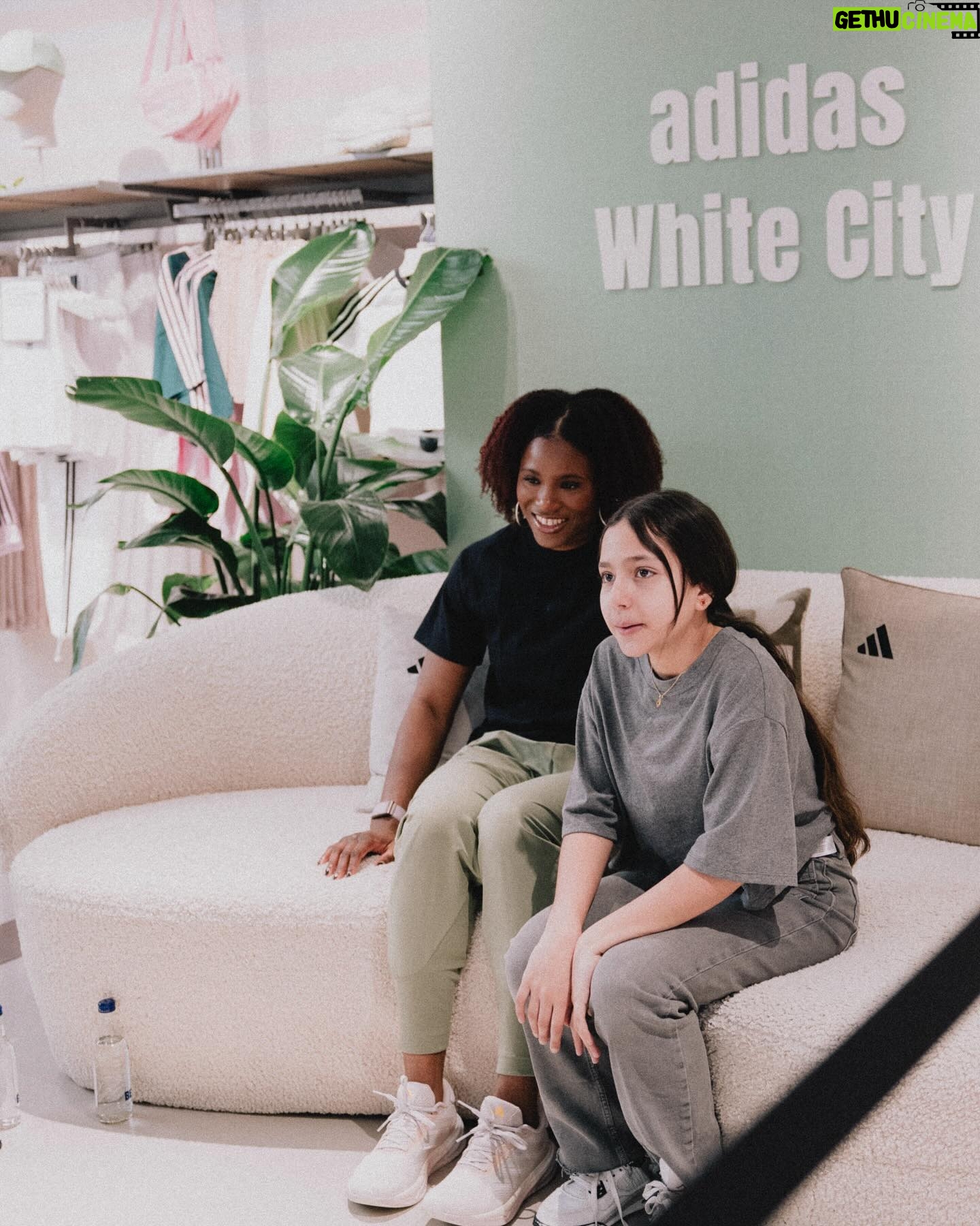 Caroline Dubois - 3 Likes - The fans are who make my dreams possible šš
Had a great time at my adidas meet and greet in white city, thank you to everyone who turned up
And to everyone who is stepping on my train for this journey, itās gonna be a good one šš„
@adidas #meetandgreet @adidaslondon #adidaswhitecity