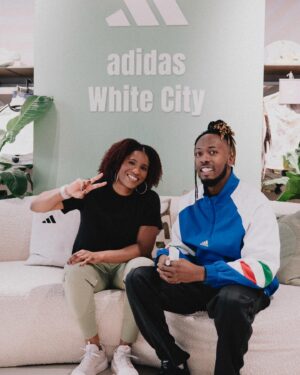 Caroline Dubois Instagram - The fans are who make my dreams possible 💜💜
Had a great time at my adidas meet and greet in white city, thank you to everyone who turned up 

And to everyone who is stepping on my train for this journey, it’s gonna be a good one 😉🔥

@adidas #meetandgreet @adidaslondon #adidaswhitecity