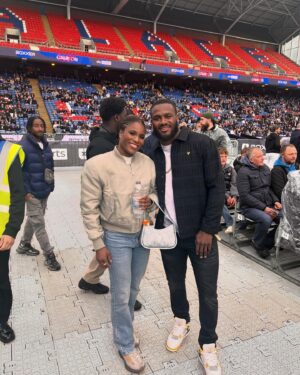 Caroline Dubois Instagram - Wow! Last night was a blast!! Another good @boxxer show frustrated I couldn’t be fighting last night  but  So happy for my stablemate @chrisbillam showed levels and why he is a world champion. 🔥🙌🏿🙌🏿 now to see him unify the division 🌍🏆