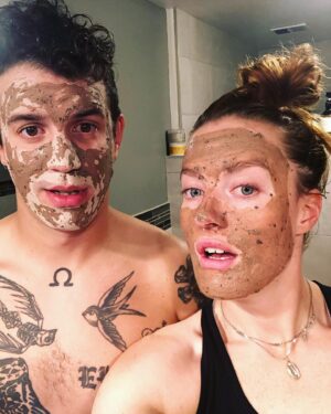 Caroline Hjelt Instagram - Happy 30th birthday älskling @yoyelapogian ❣️I’m so happy that I have you in my life. I love you sooooo much. ❤️❤️❤️