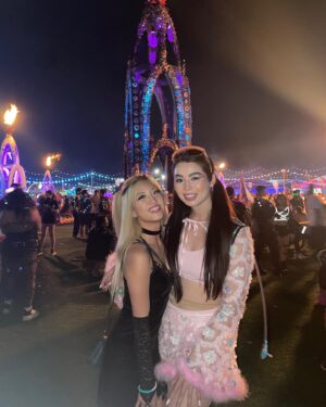 Caroline Kwan Instagram - EDC days✌🏼  3️⃣

Haven’t left the couch in 48 hours but it was all worth it 🫡