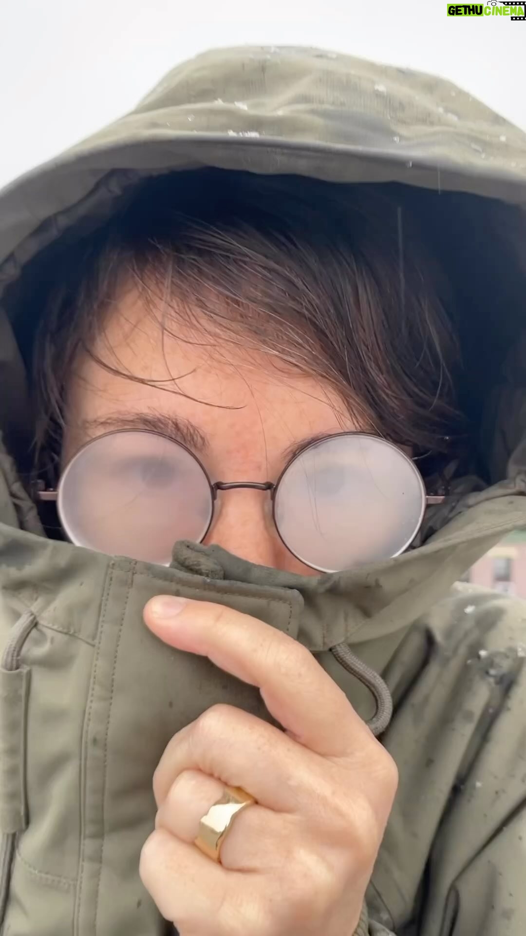 Caroline Shaw - 450 Likes - āļøāļøIt finally snowedāļøāļø
Happy Sunday from our #NYC rooftop