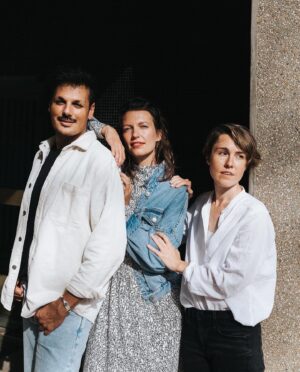 Caroline Shaw Instagram - Did you listen to the album ? 
Link in bio 🤍
We can’t get enough of @carolineadelaideshaw ‘ s chamber music and love her so much !

📸 @laurence.revol 

#chambermusic #carolineshaw #musicians #womencomposers