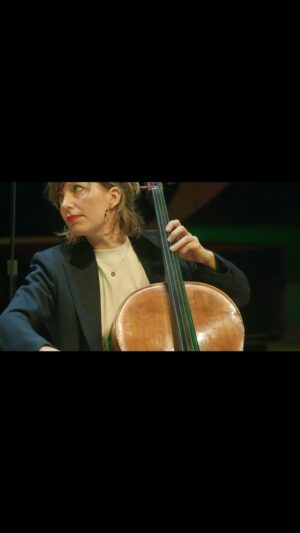 Caroline Shaw Instagram - Such a joy to play great music from great people 🫶🏼

Le beau voyage de « The Wheel » continue !! commandé par i Giardini - @pauline_buet / @david_violi à @carolineadelaideshaw avec le soutien de @festival_musica_strasbourg @albertinefoundation @villa.albertine @lelieuunique @opera_orchestre_montpellier @musiquesrivegauche 

love you @carolineadelaideshaw 🩵

Concert donné au festival Présences à @maisondelaradioetdelamusique 

🎥 @julienhanck @arpeggiofilms

#live #livemusic #womancomposer #paulinebuet #davidvioli