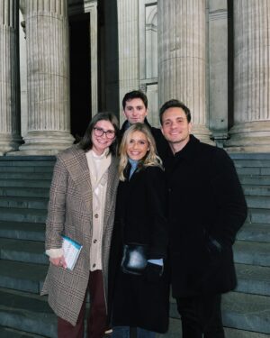 Carrie Wampler Instagram - London memories pt. 1💂🎄♥️ 

(Had to add the music just to get the Christmas vibes right😍)